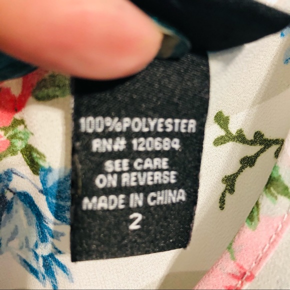 LIKE NEW! Torrid Striped Floral Button Back Chiffon Top 2X - Picture 6 of 7